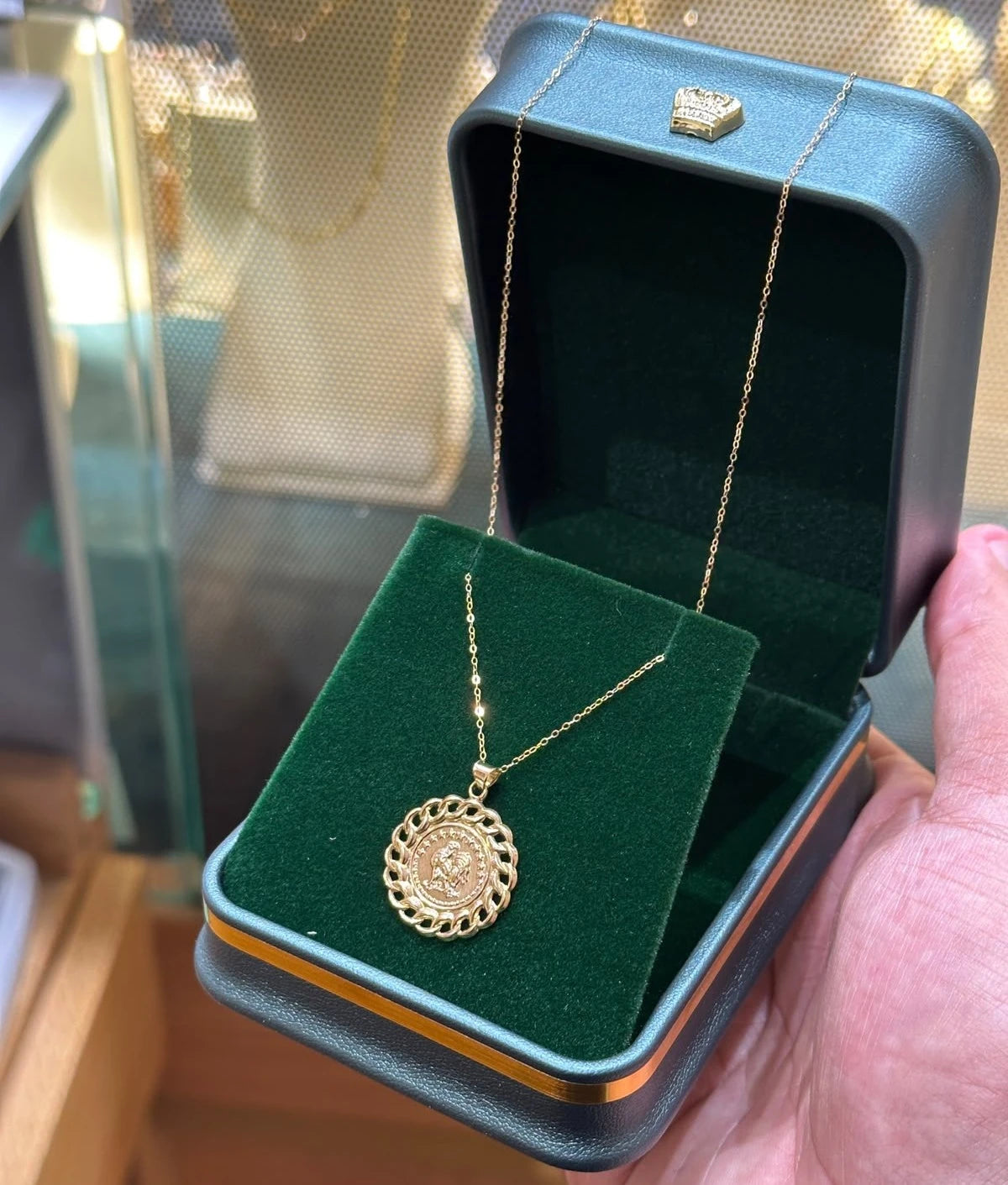 Chaine Médaillon Or 18K